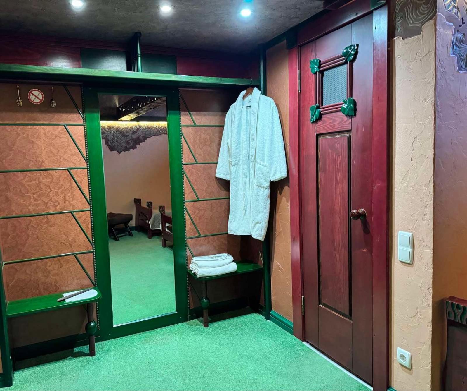 Hotel Veles Zolotonosha Extérieur photo
