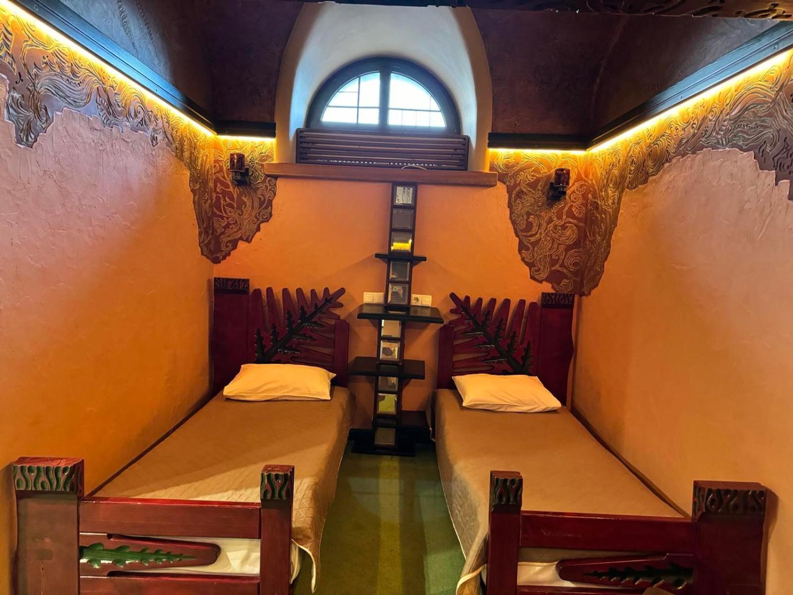 Hotel Veles Zolotonosha Extérieur photo