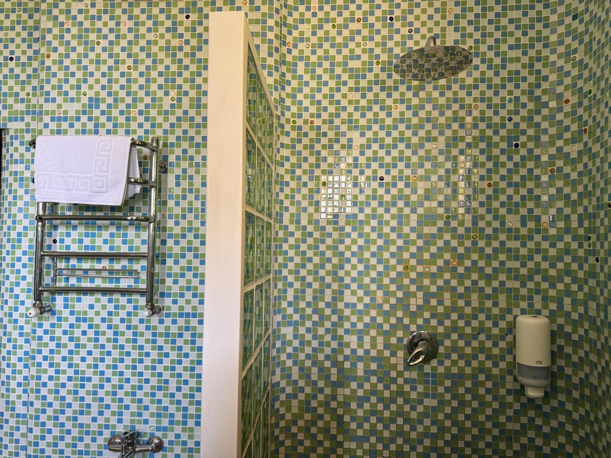 Hotel Veles Zolotonosha Extérieur photo