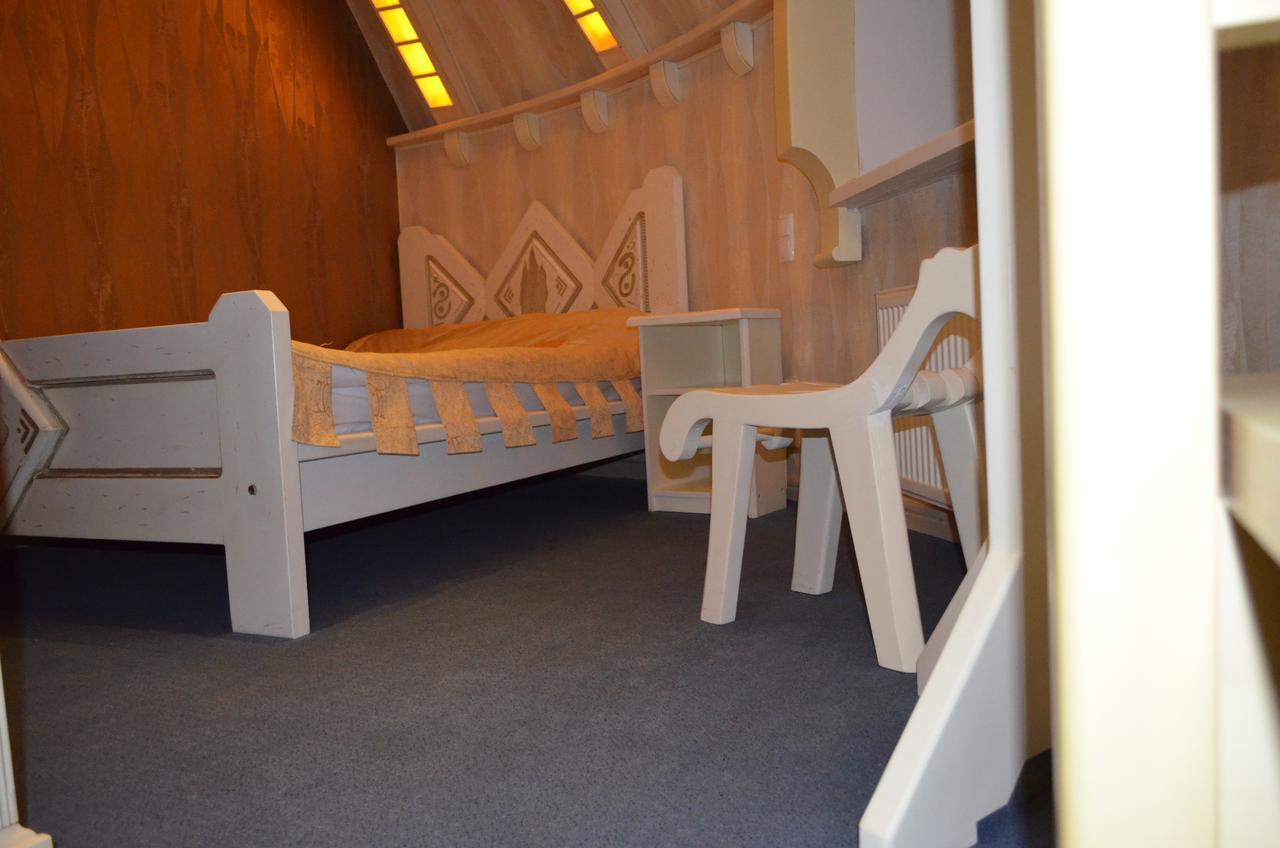 Hotel Veles Zolotonosha Extérieur photo